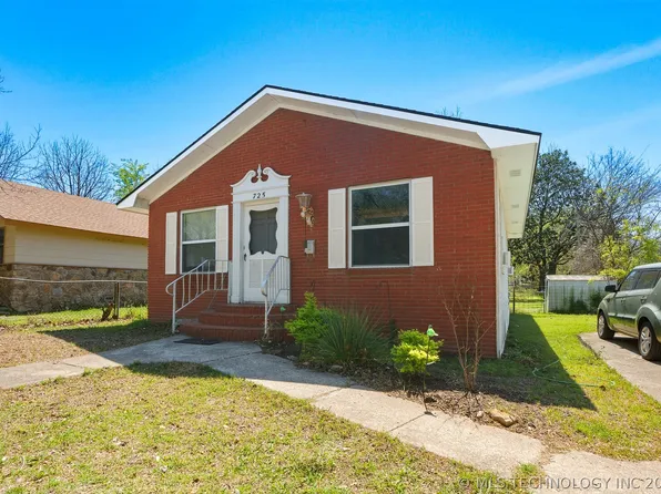 725 E 6th St, Ada, OK 74820