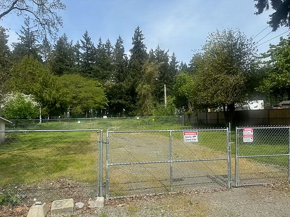 2nd image of 14518 Portland Ave SW APT D