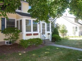 703 1st St, Rochester, MI 48307