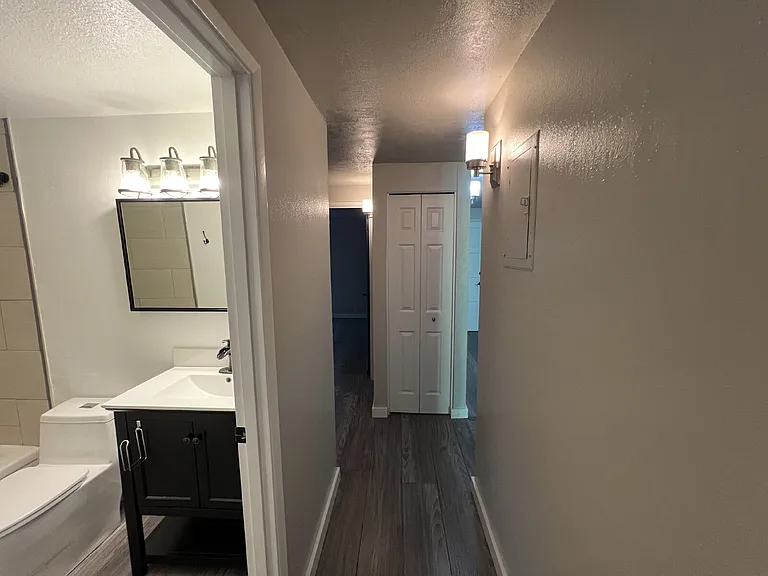 3845 Colony Oaks Dr — Photo 10