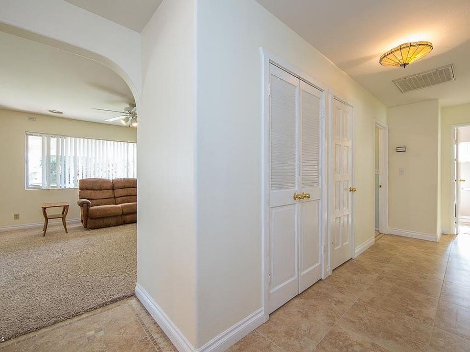 1st image of 173 E Bonita Dr