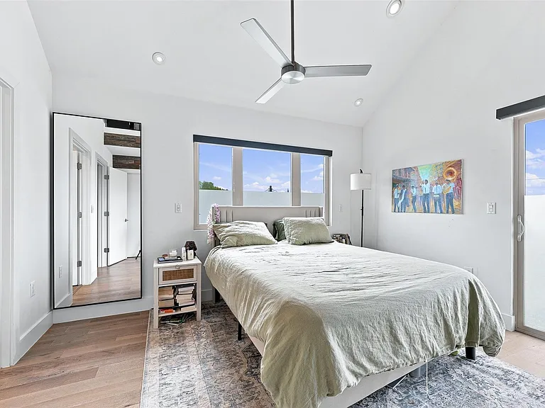 2800 Crest Ave #B — Photo 18