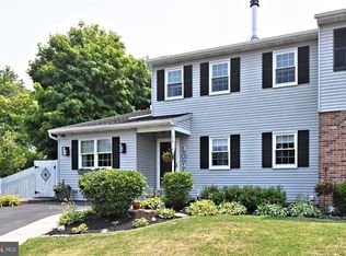 109 Macintosh Ln, North Wales, PA 19454