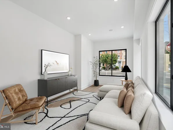 919 S 11th St APT 1, Philadelphia, PA 19147