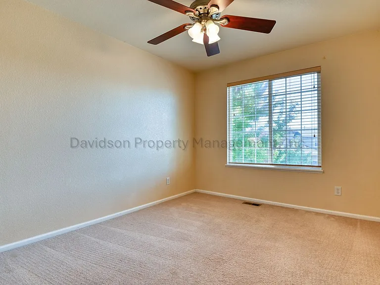 4173 Knollvale Dr — Photo 15