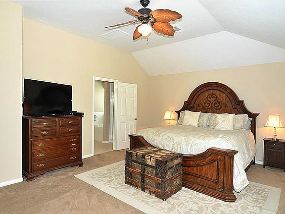 3rd image of 3136 Meadowhill Ln