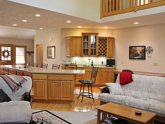 5th image of 8304 Clubhome #A