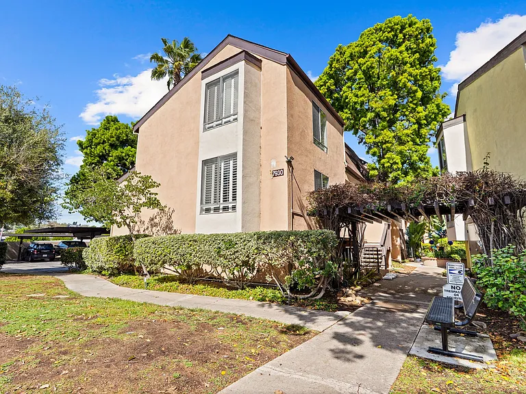 7930 Mission Center Ct #L — Photo 25