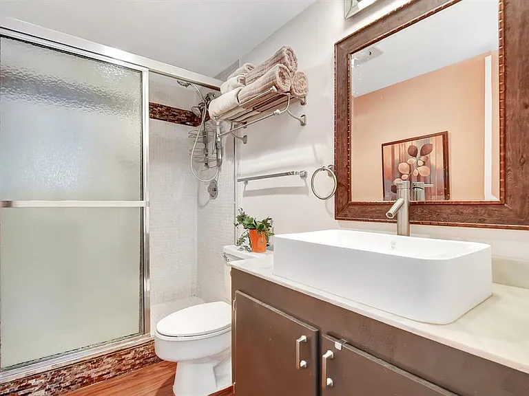 4070 Tivoli Ct #307 — Photo 28