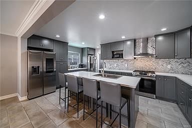 5th image of 16401 Andiron Dr