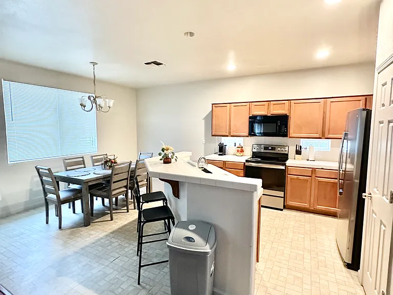 3567 Sarasota Ave — Photo 9
