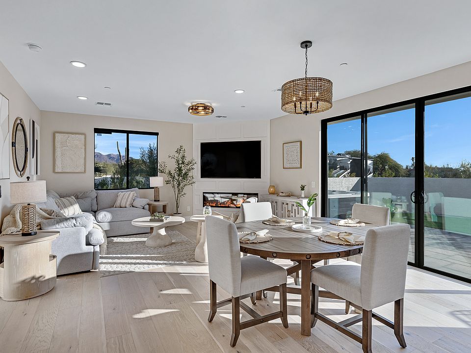 Dining /living area
