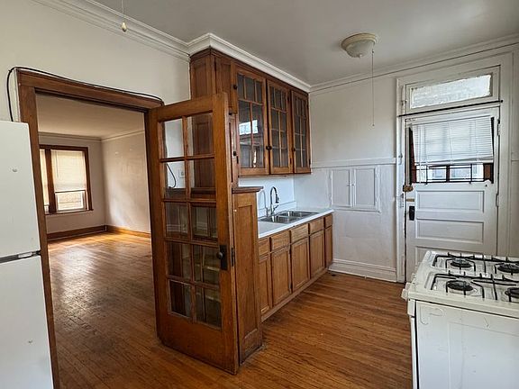 3rd image of 4824 W Addison St #4826-2S