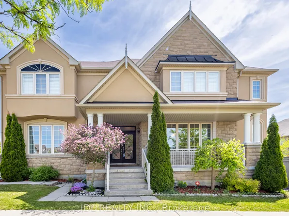 3 Mansard Dr, Richmond Hill, ON L4E 0L8