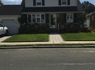 1061 Warren Ave, Union, NJ 07083