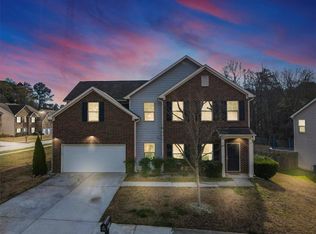 1886 Logan Ridge Cir, Loganville, GA 30052