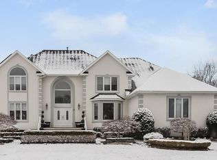 5 Welner Ct, Manalapan, NJ 07726