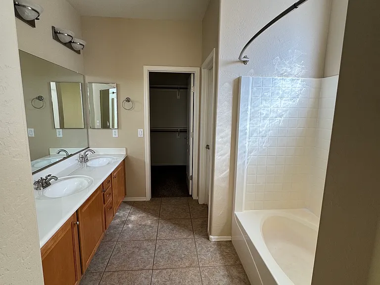 2731 S Cupertino Dr — Photo 10