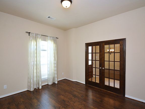 4th image of 8515 Cape Royal Dr