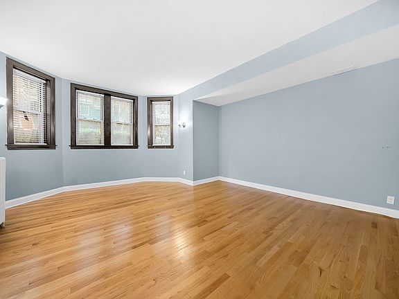 2nd image of 820 Washington Blvd APT G