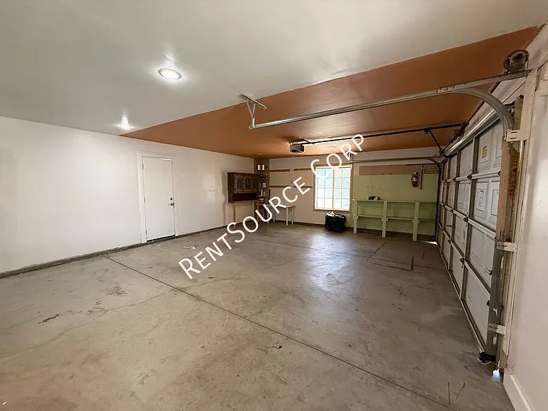 2501 Summerchase Ave — Photo 19