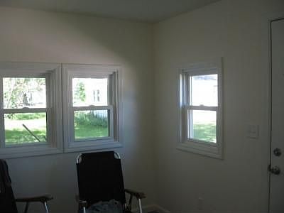 3rd image of 516 W Carlton Ave