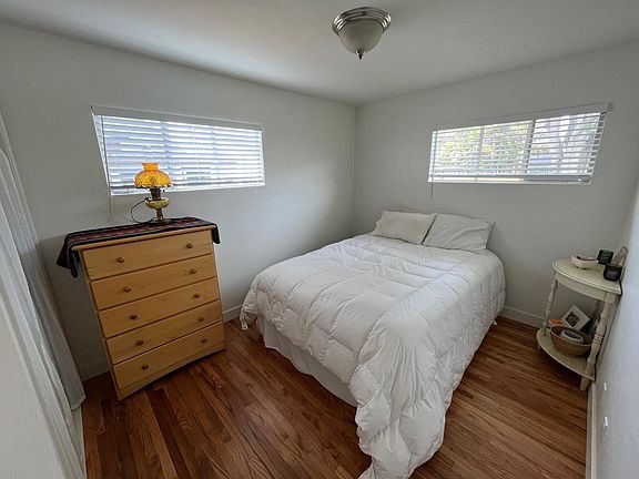 5th image of 1224 Morse St