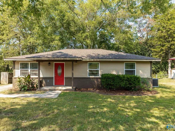 3207 Delia Ln NW, Huntsville, AL 35810