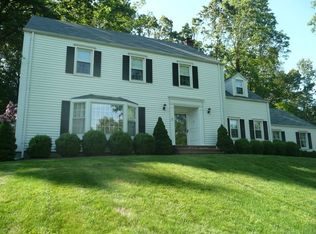 39 Fieldstone Dr, Morristown, NJ 07960
