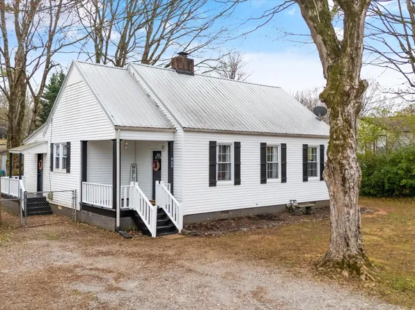 925 Barnabas St, Athens, TN 37303