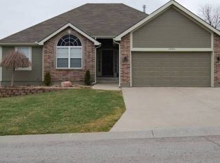 1006 Adams Cir, Pleasant Hill, MO 64080