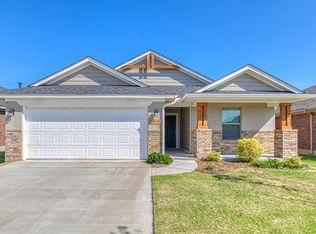 12613 NW 4th St, Yukon, OK 73099