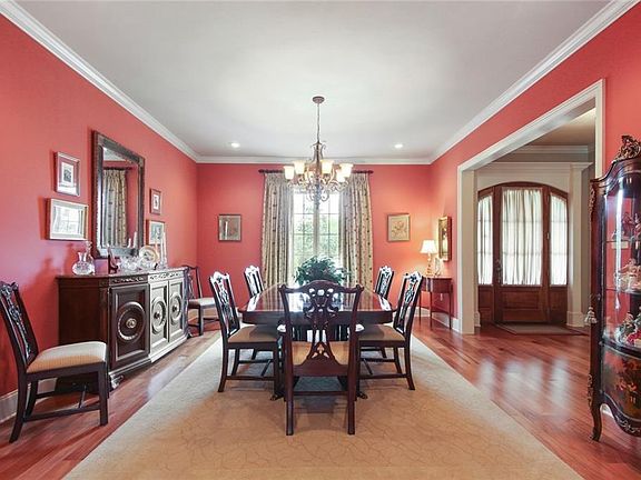 5th image of 246 Highland Bluff Dr
