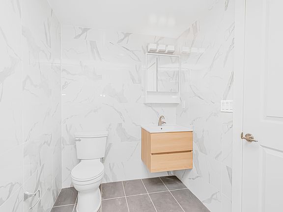 3rd image of 3641 Johnson Ave #1C