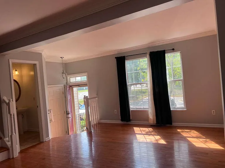 6205 Abbottsbury Row — Photo 5