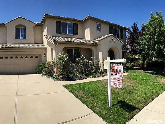 2nd image of 586 Stoneygate Dr