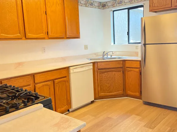 4045 Dale Rd APT C, Modesto, CA 95356