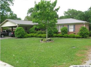 2011 18th St, Calera, AL 35040