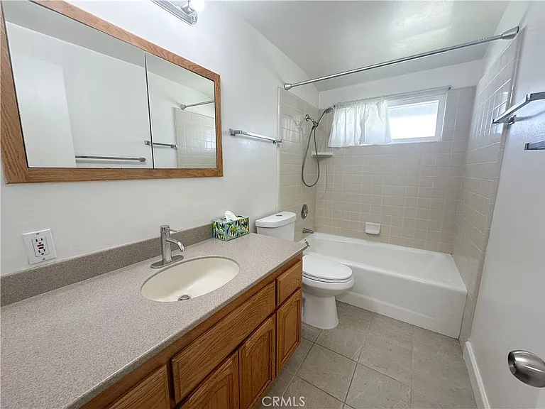 2314 W 165th St — Photo 17