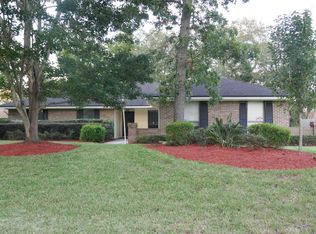 1954 Creekview Ct, Jacksonville, FL 32225