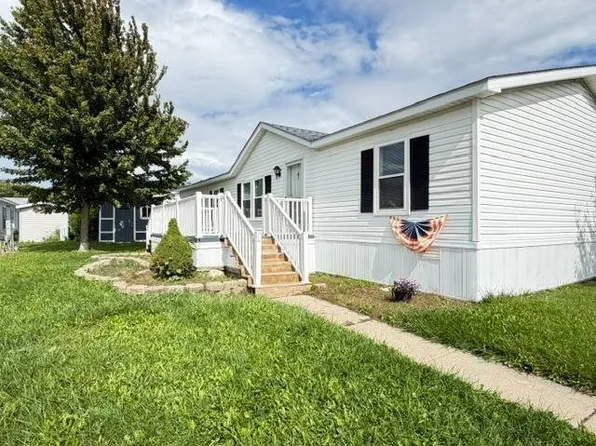 2337 Crestview Dr #106, Newport, MI 48166