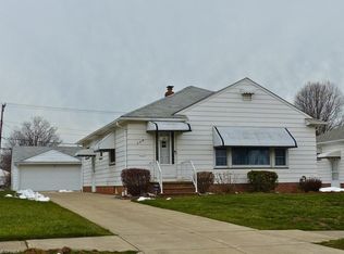 756 Glenhurst Rd, Willowick, OH 44095