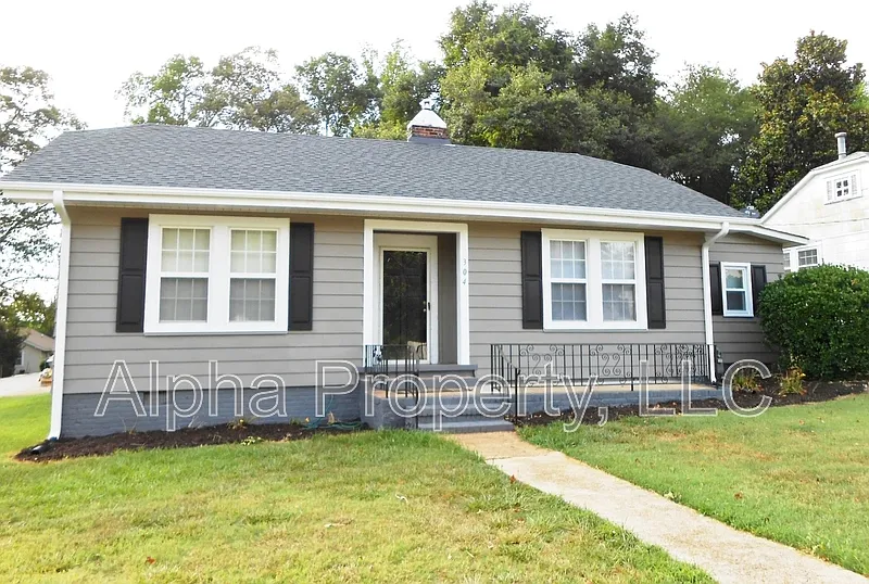 304 Donnybrook Ave