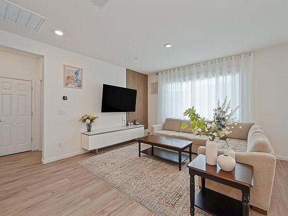 5th image of 4574 Spring Harvest Dr