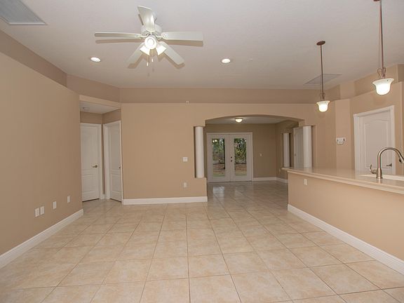 3rd image of 3956 Foothill Dr