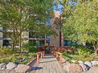 6000 Oakwood Dr APT 4H, Lisle, IL 60532