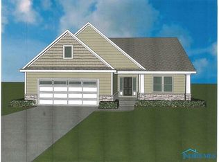 6747 Woodland Hills Dr, Sylvania, OH 43560