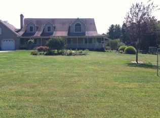 27 Mort Vining Rd #A, Southwick, MA 01077