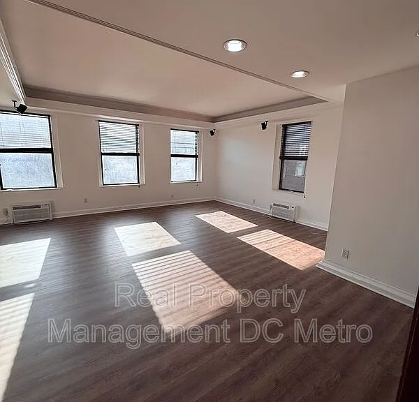 1316 New Hampshire Ave NW #702 — Photo 11