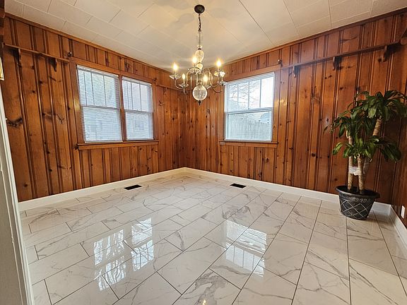 5th image of 335 W 4th St